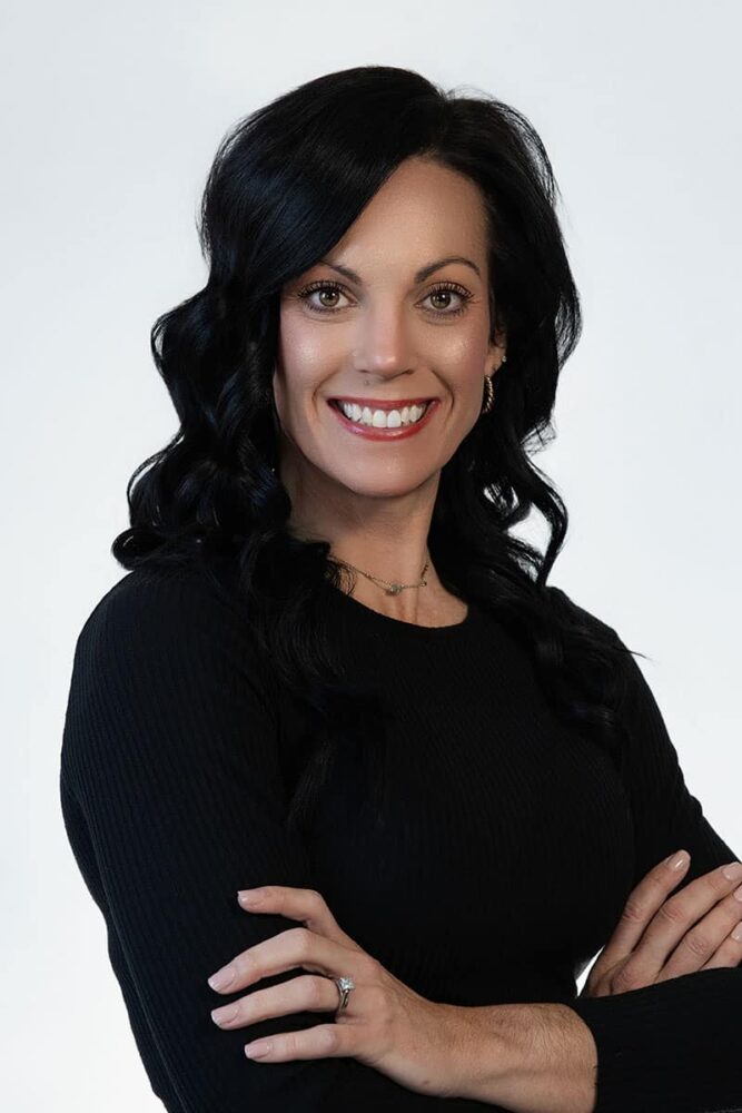 Fotografíagrafía de Courtney Detweiler, asistente de litigios de productos y medicamentos en McIntyre Law Firm.